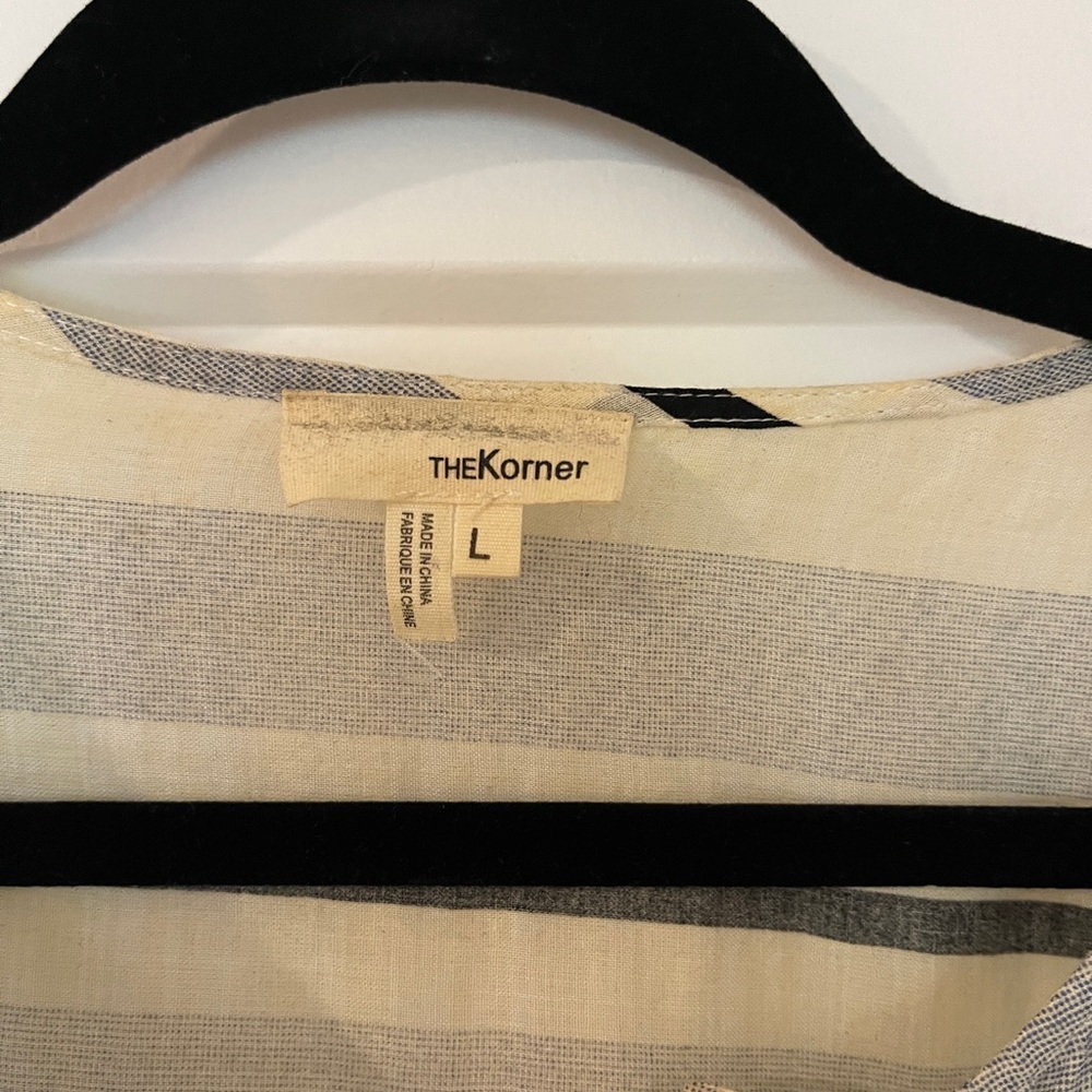 Striped Button-Up Blouse - Picture 2 of 5